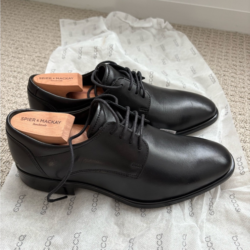 Ecco Black Leather Men's Shoes